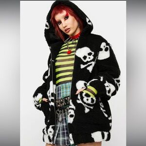 Dollskill black SKULL ON MY SLEEVE SHERPA JACKET